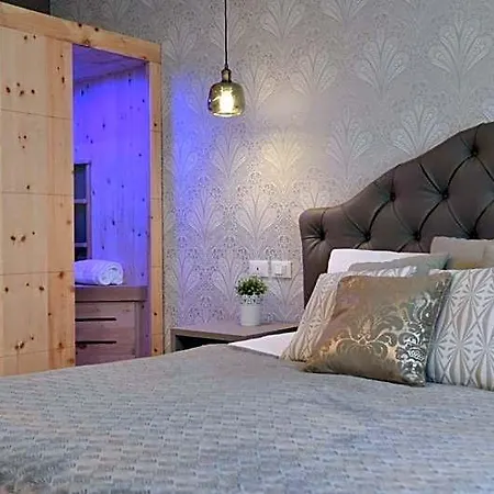 Hotel Lainez & 3*