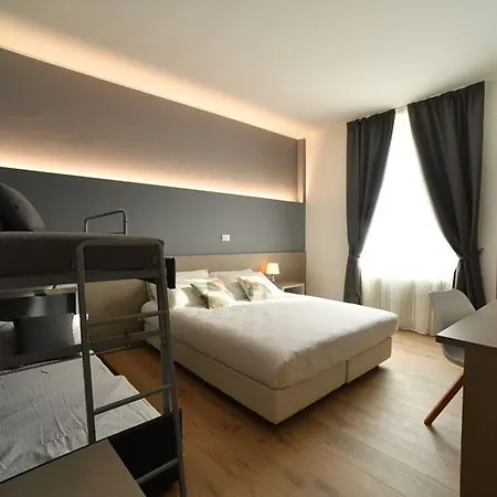 Hotel Lainez & 3*
