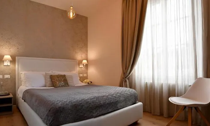 Lainez & Szálloda Trento